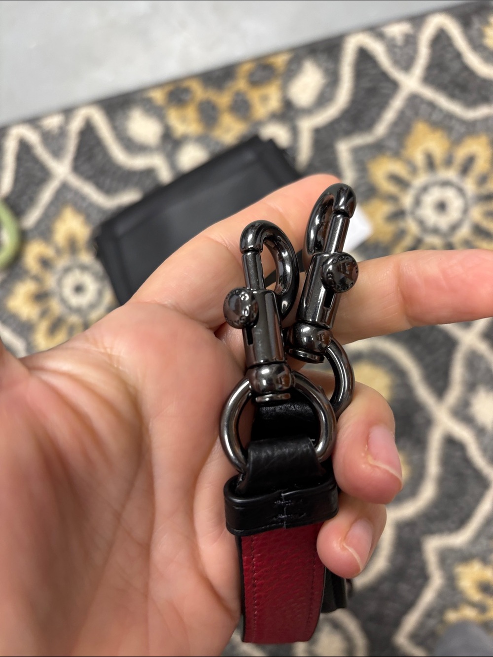 π₯π₯Coach Black Pebbled Leather Crossbody with Rainbow Coach Carriage Logo ππ - Picture 9 of 11